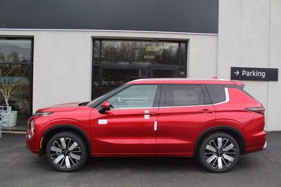 New 2025 Mitsubishi Outlander SEL