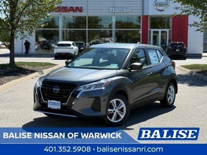 New 2025 Nissan Kicks Play S
