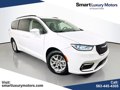 Used 2022 Chrysler Pacifica Touring-L