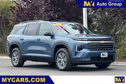 New 2025 Chevrolet Traverse LT w/ Driver Confidence Package