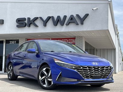 Used 2023 Hyundai Elantra Limited