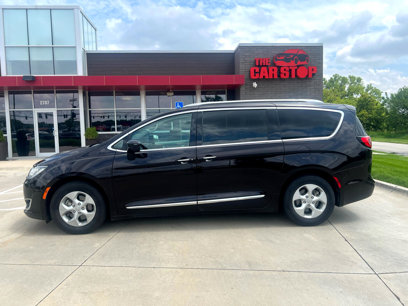 Used 2017 Chrysler Pacifica Touring-L Plus