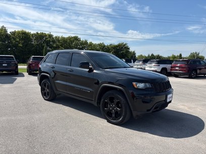 Used 2019 Jeep Grand Cherokee Laredo