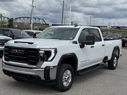 New 2025 GMC Sierra 2500 Pro w/ X31 Off-Road Package