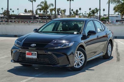 New 2025 Toyota Camry LE