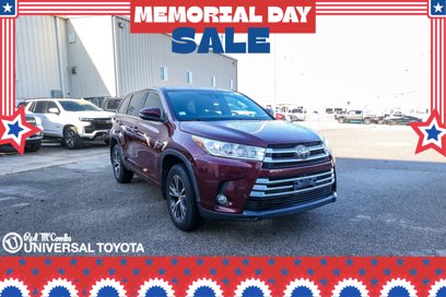 Used 2017 Toyota Highlander LE