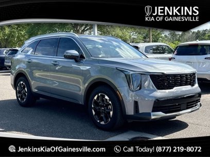 New 2025 Kia Sorento S
