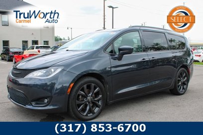 Used 2019 Chrysler Pacifica Touring-L Plus w/ S Appearance Package