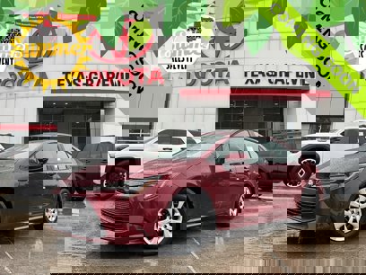 New 2025 Toyota Corolla LE