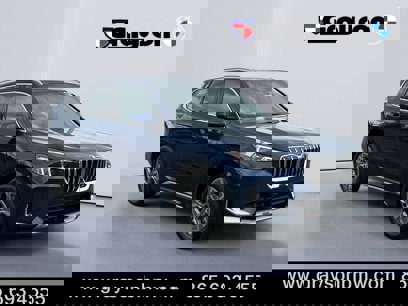 New 2025 BMW X1 xDrive28i w/ Premium Package