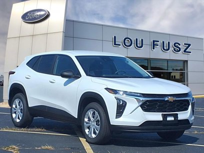 Used 2025 Chevrolet Trax LS