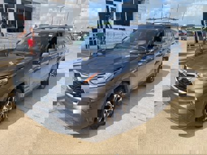 Used 2020 Toyota Highlander XLE
