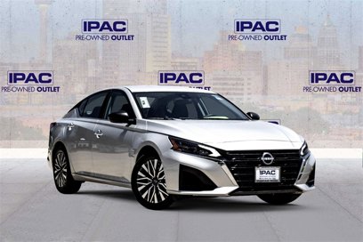 Used 2025 Nissan Altima 2.5 SV