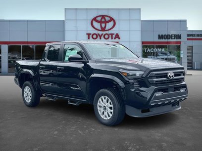 New 2024 Toyota Tacoma SR5