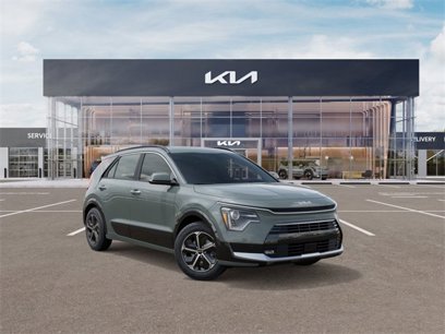 New 2025 Kia Niro SX