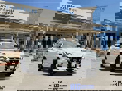 Used 2022 Nissan Altima 2.5 SR