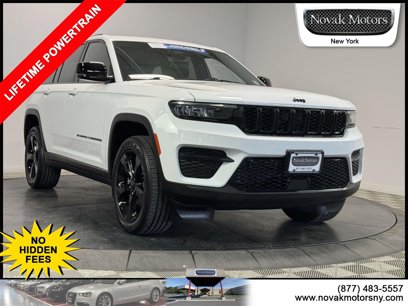 Used 2022 Jeep Grand Cherokee Altitude