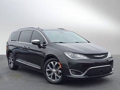 Used 2017 Chrysler Pacifica Limited
