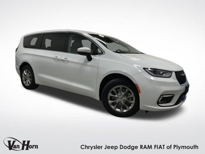 Used 2023 Chrysler Pacifica Touring-L