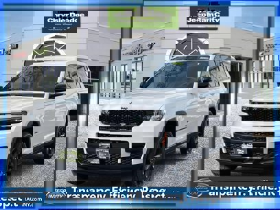 Used 2022 Jeep Grand Cherokee L Laredo