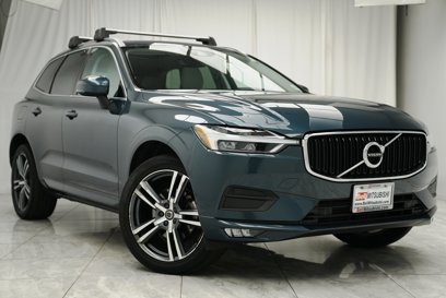 Used 2021 Volvo XC60 T5 Momentum w/ Protection Package Premier