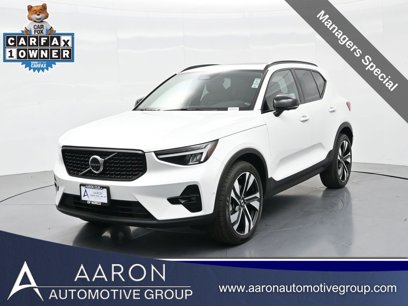 Used 2023 Volvo XC40 B5 Ultimate w/ Protection Package Premier