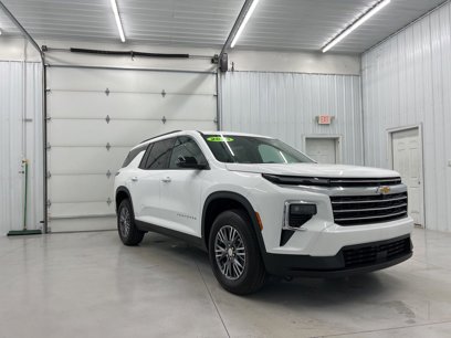 New 2025 Chevrolet Traverse LT