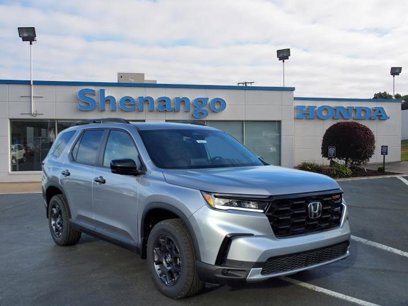 New 2025 Honda Pilot TrailSport