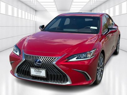 Certified 2021 Lexus ES 300h w/ Premium Package
