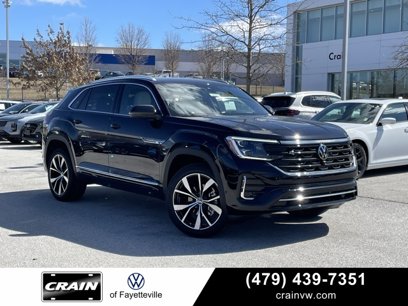 New 2025 Volkswagen Atlas Cross Sport SEL Premium R-Line