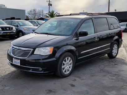 Used 2014 Chrysler Town & Country Touring