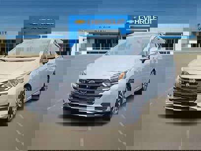 Used 2024 Nissan Versa SV w/ Trunk Package
