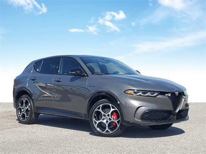New 2025 Alfa Romeo Tonale w/ Premium Package