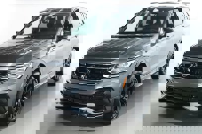 Certified 2024 Volkswagen Tiguan SE R-Line