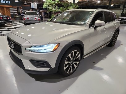 Used 2020 Volvo V60 T5 Cross Country w/ Protection Package Premier
