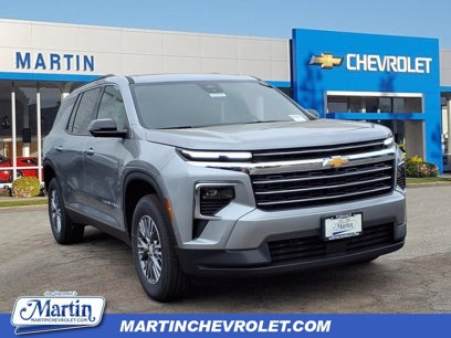 New 2025 Chevrolet Traverse LT w/ Enhanced Driving Package