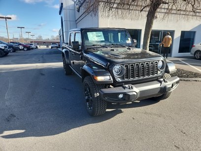 New 2025 Jeep Gladiator Sport S