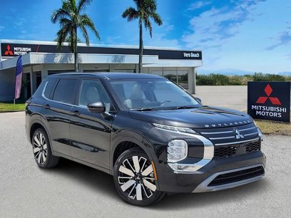 New 2025 Mitsubishi Outlander SE