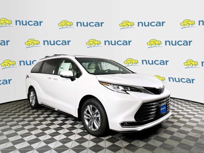 New 2025 Toyota Sienna Limited
