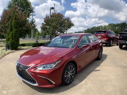 Used 2025 Lexus ES 300h w/ Premium Package
