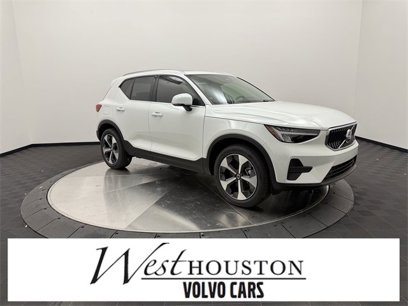 New 2025 Volvo XC40 B5 Core w/ Protection Package Premier