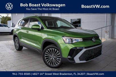 New 2025 Volkswagen Taos SE