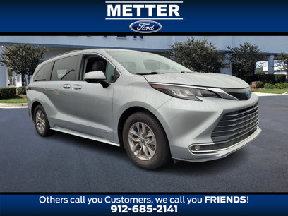 Used 2021 Toyota Sienna XLE