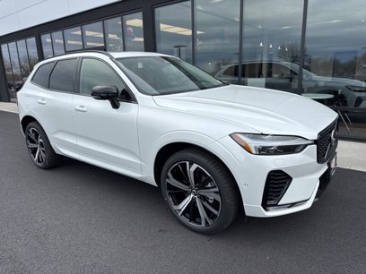 New 2025 Volvo XC60 B5 Ultra w/ Protection Package Premier