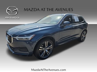 Used 2018 Volvo XC60 T6 Momentum w/ Vision Package