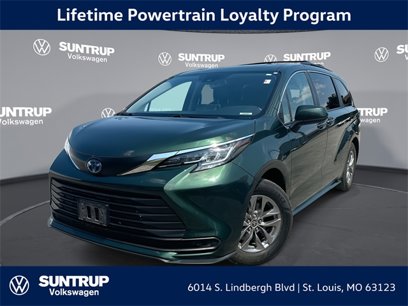 Used 2023 Toyota Sienna LE