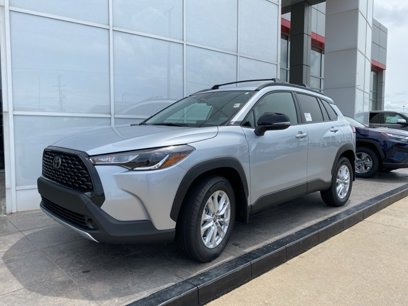 New 2025 Toyota Corolla Cross LE