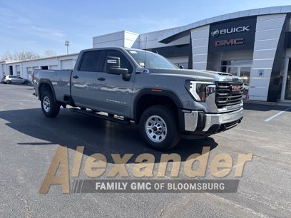New 2025 GMC Sierra 3500 Pro w/ 1SA Pro Safety Plus Package
