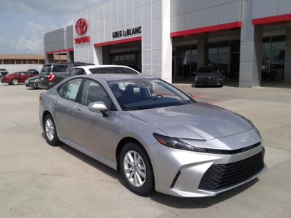 New 2025 Toyota Camry LE