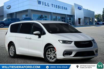 Used 2023 Chrysler Pacifica Touring-L